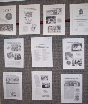 Stellwand mit einem Teil der Chronik 
